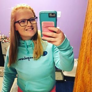 Meet your Posher, Hannah